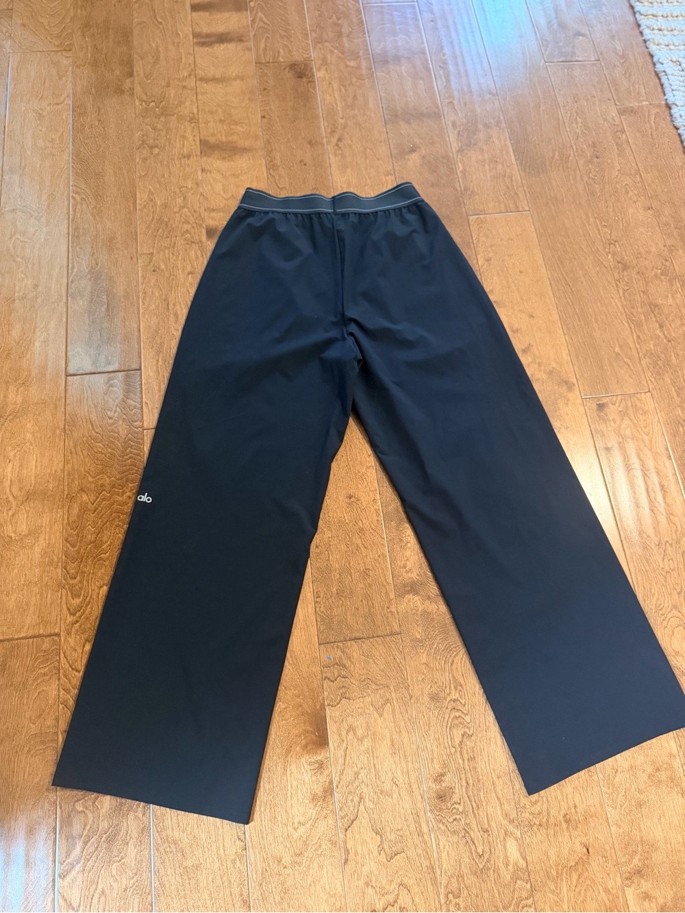 ALO women’s Black Wide-Leg suit up trouser size M
